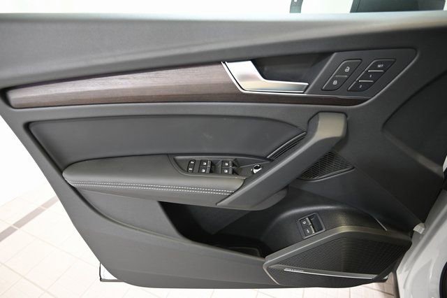 New 2025 Audi Q5 e Premium Plus image 23