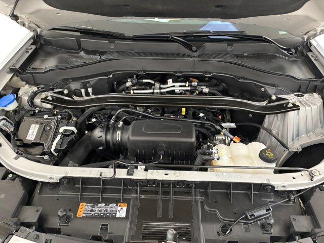 Used 2023 Ford Explorer Limited w/ Equipment Group 301A AWD/4WD image 11