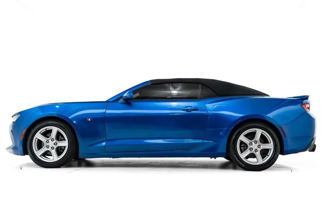 Used 2017 Chevrolet Camaro LT RWD image 9