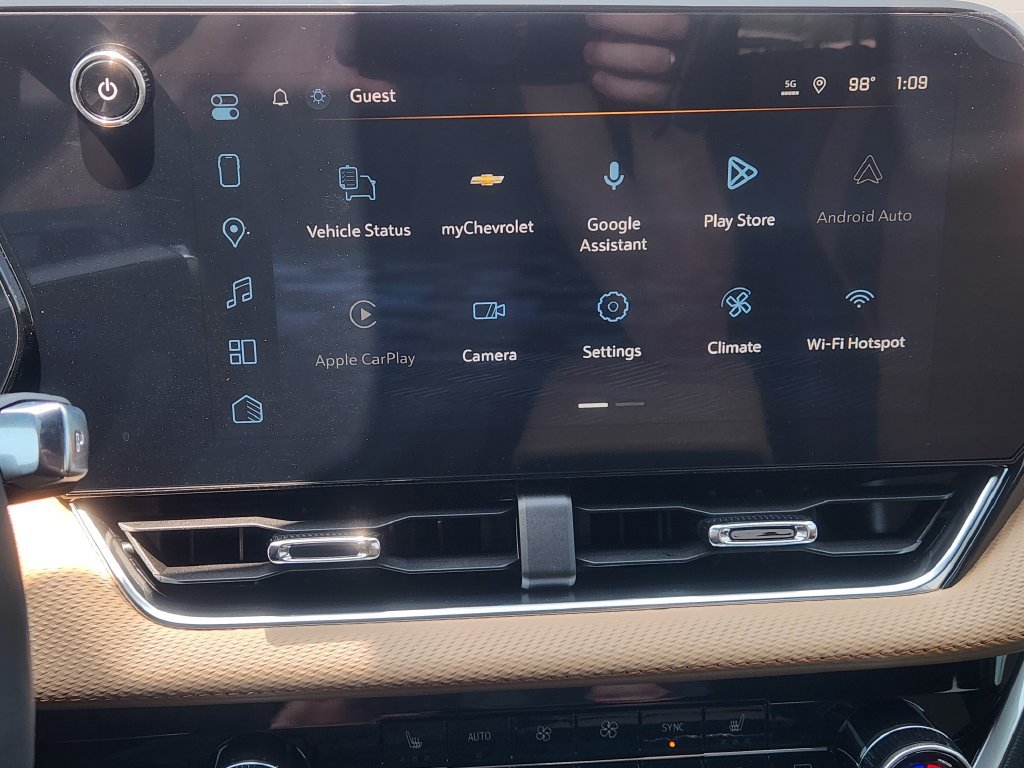 New 2027 Chevrolet Equinox RS w/ Convenience Package III FWD image 12