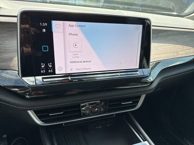 Used 2025 Volkswagen Atlas SEL image 3