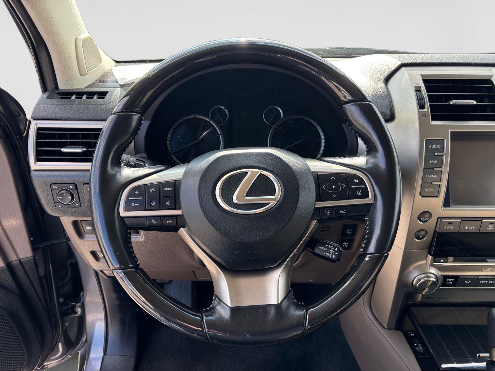 Used 2021 Lexus GX 460 Premium w/ Premium Package AWD/4WD image 11