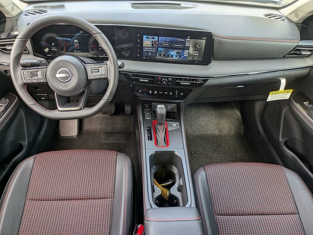 New 2025 Nissan Kicks SR w/ SR Premium Package AWD/4WD image 19