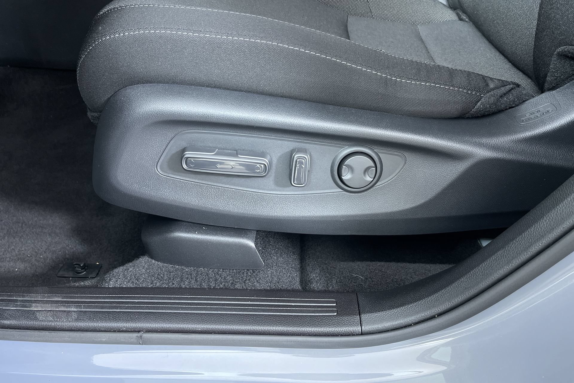 Used 2026 Honda CR-V EX image 13