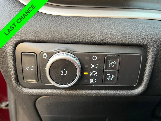 Used 2022 Ford Explorer XLT w/ Equipment Group 202A image 15