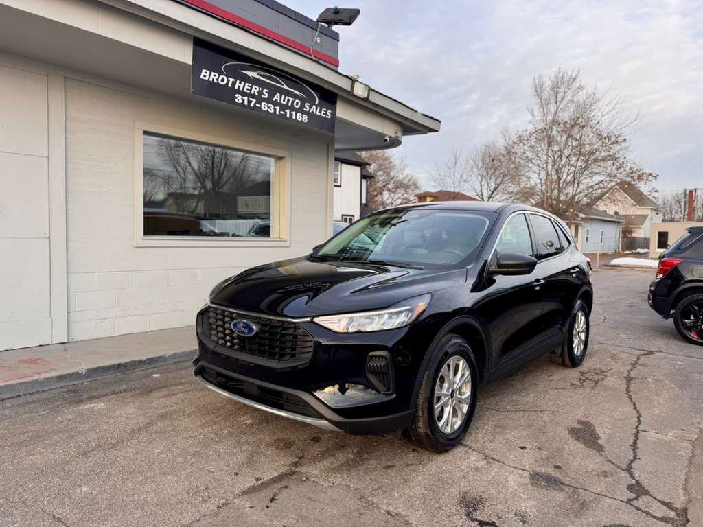 Used 2023 Ford Escape Active image 3