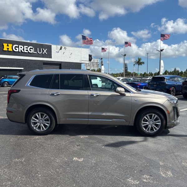 Used 2022 Cadillac XT6 Luxury image 6