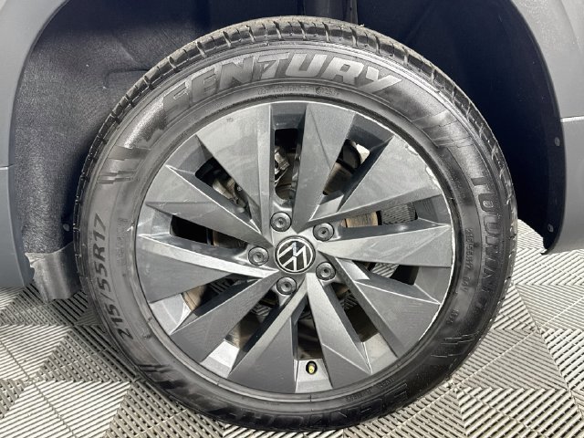 Used 2024 Volkswagen Taos S FWD image 34