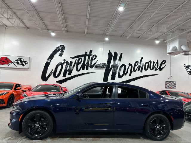 Used 2015 Dodge Charger SE w/ Sport Appearance Group RWD image 2