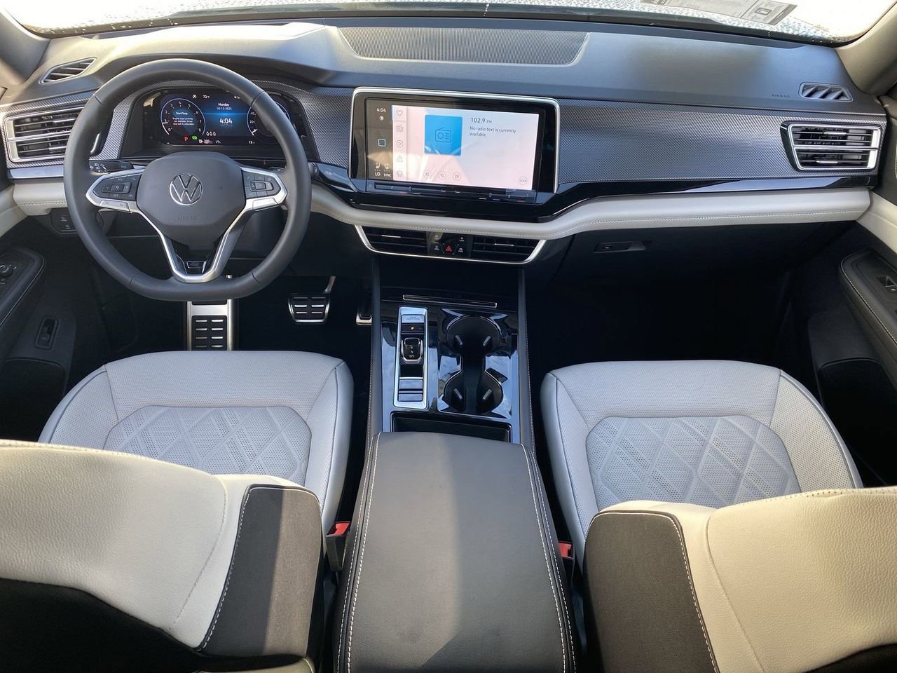 New 2026 Volkswagen Atlas Cross Sport SEL Premium R-Line image 11