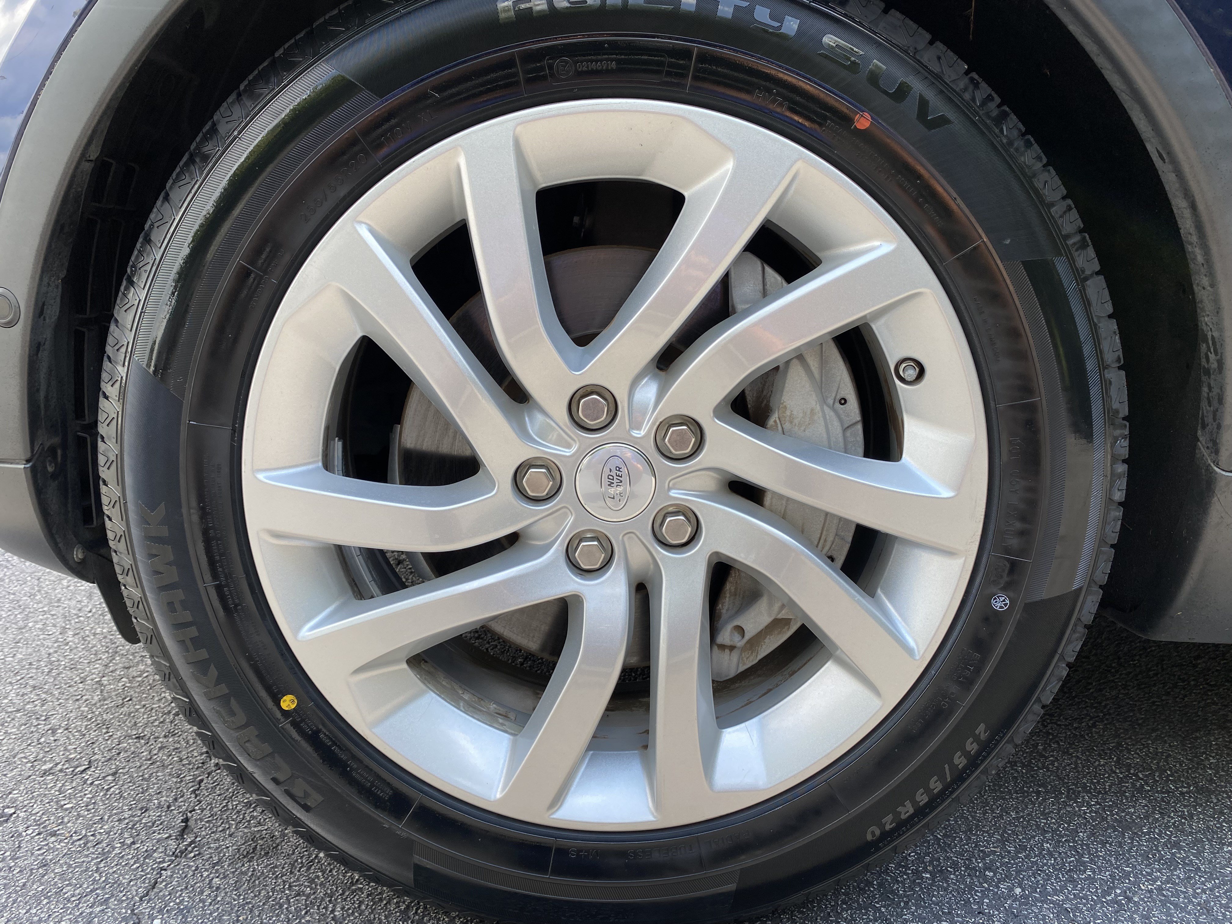 Used 2018 Land Rover Discovery HSE AWD/4WD image 41