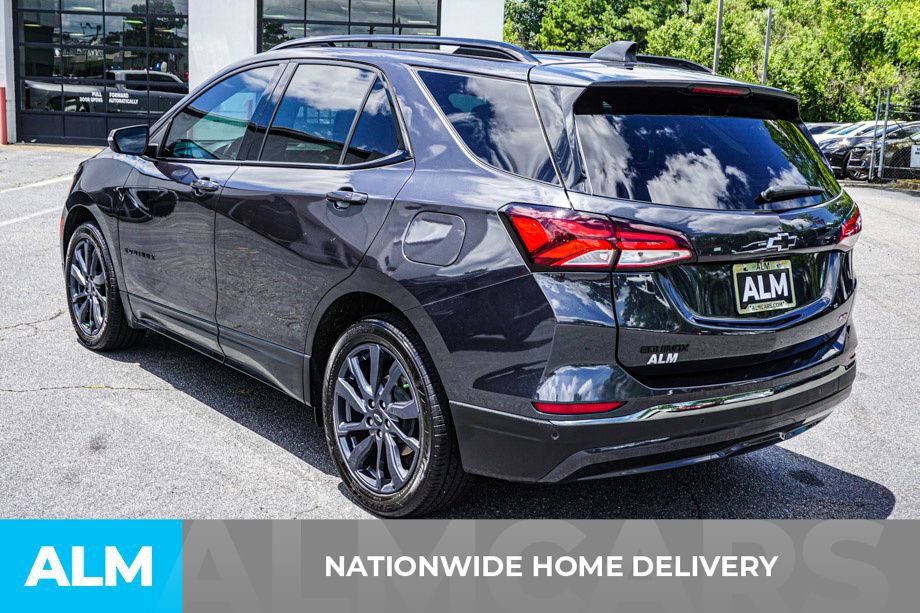 Used 2022 Chevrolet Equinox RS w/ RS Leather Package FWD image 5