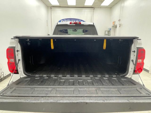 Used 2018 Chevrolet Silverado 1500 Custom w/ Custom Value Package image 12