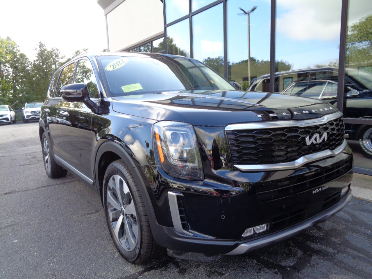 Used 2022 Kia Telluride SX image 2