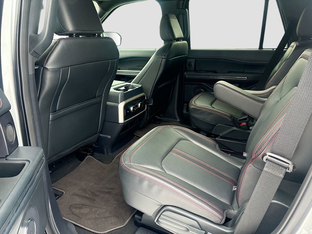 Used 2024 Ford Expedition Limited image 25