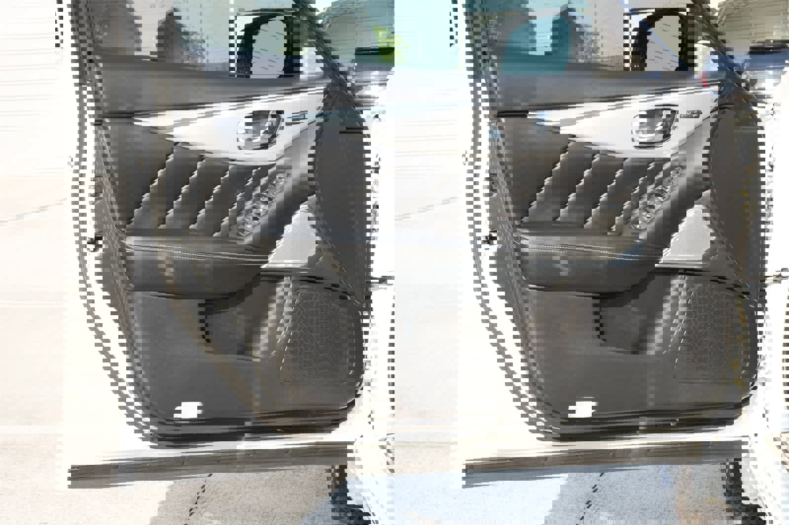 Used 2024 INFINITI Q50 Luxe w/ Cargo Package image 18