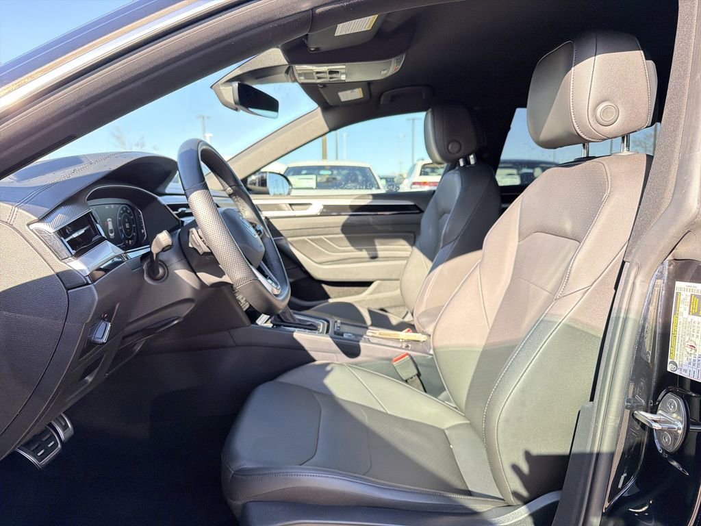 Used 2022 Volkswagen Arteon SE image 11