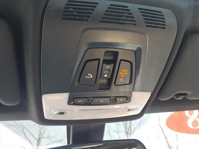 Used 2018 BMW 330i xDrive Sedan w/ Premium Package image 31