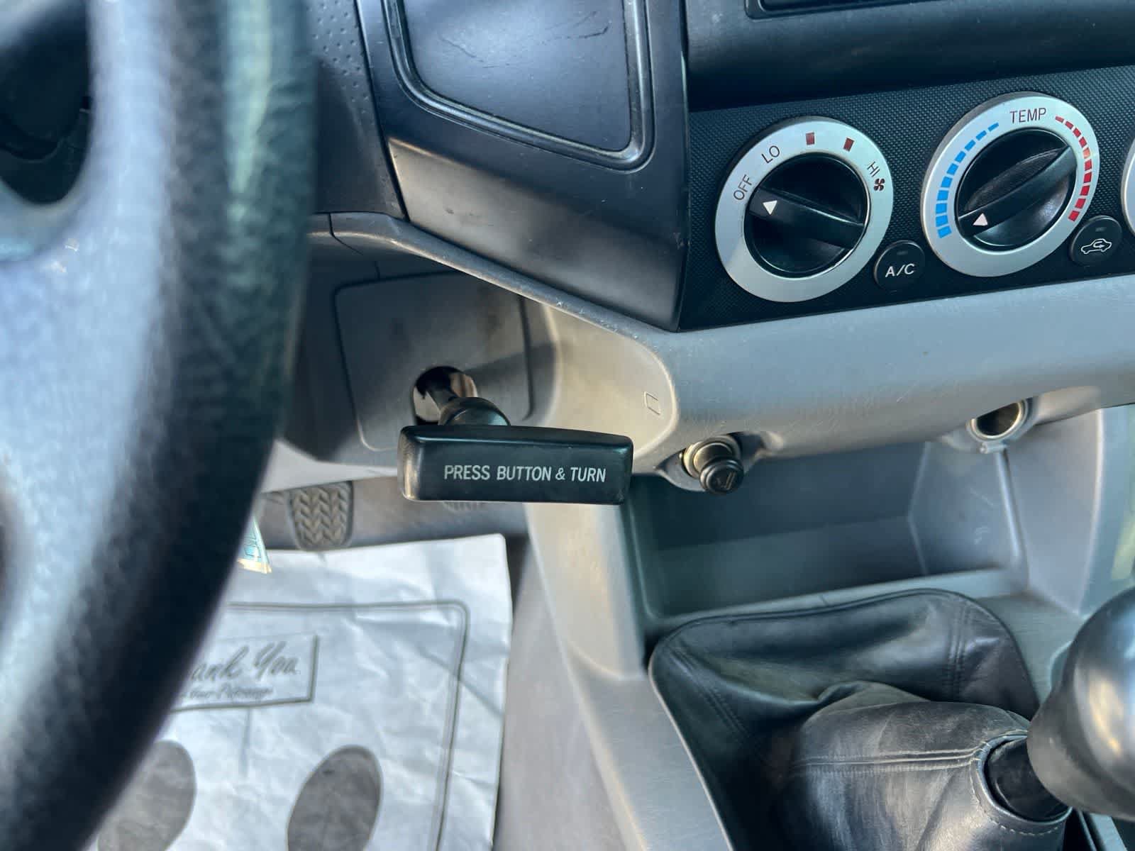 Used 2005 Toyota Tacoma 2WD Regular Cab w/ Enhancement Pkg image 19