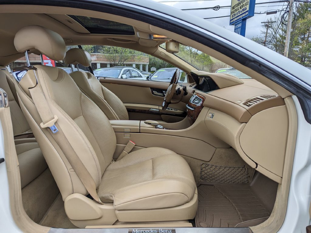 Used 2013 Mercedes-Benz CL 550 4MATIC image 36