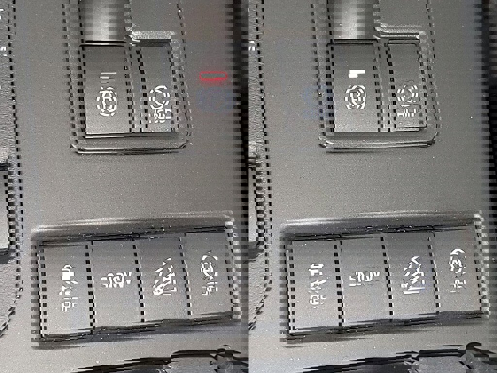 Certified 2021 Toyota Highlander XLE image 24