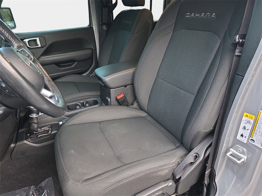 Used 2019 Jeep Wrangler Unlimited Sahara image 19