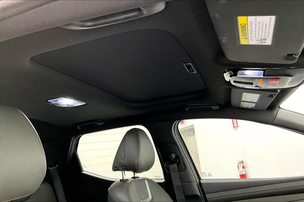 Used 2025 Hyundai Santa Cruz Limited image 20