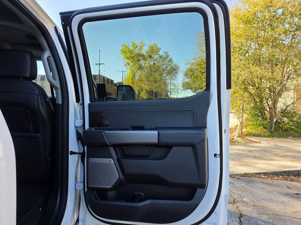 Used 2026 Ford F250 Lariat w/ Black Appearance Package image 42