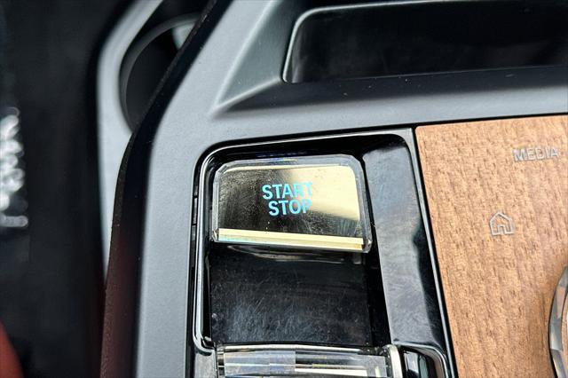 Used 2023 BMW iX xDrive50 w/ Ultimate Package 2 image 22