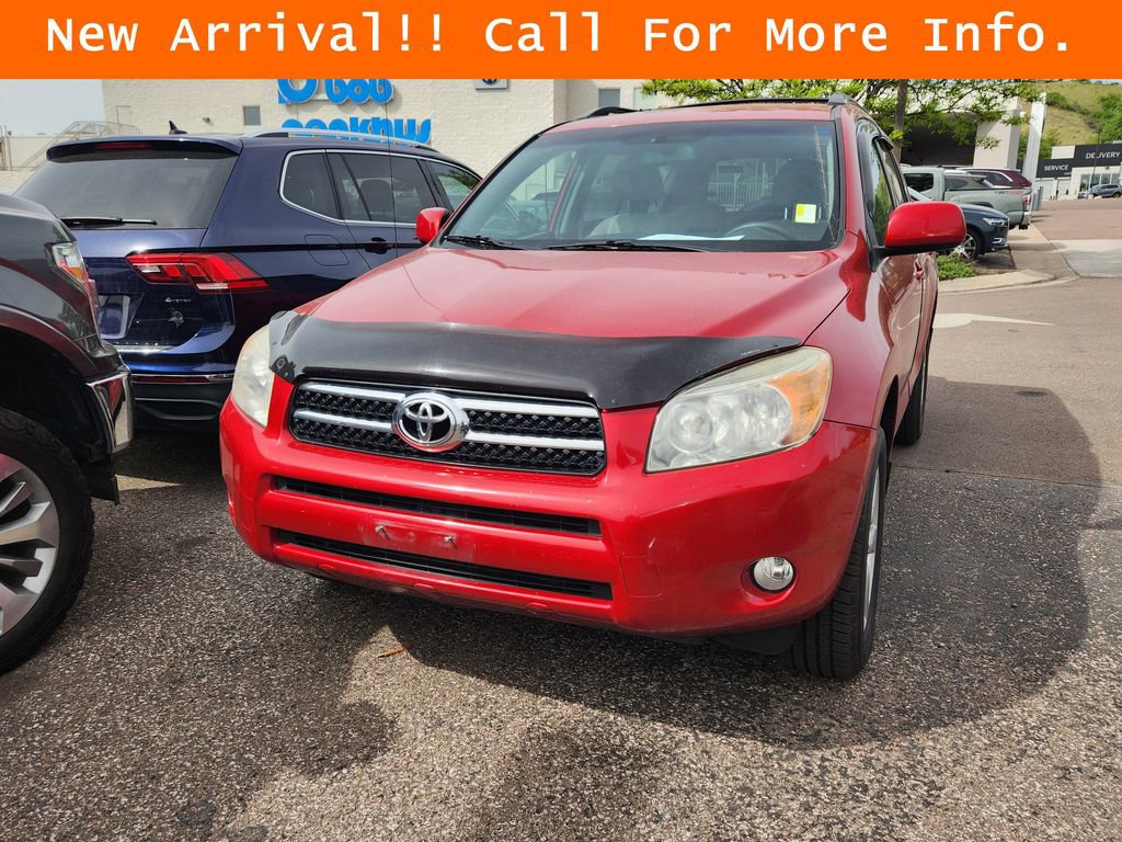Used 2008 Toyota RAV4 Limited AWD/4WD image 4