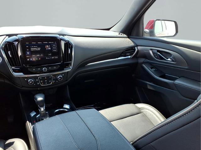 Used 2023 Chevrolet Traverse Premier image 9