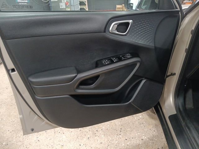 Used 2020 Kia Soul EX image 10