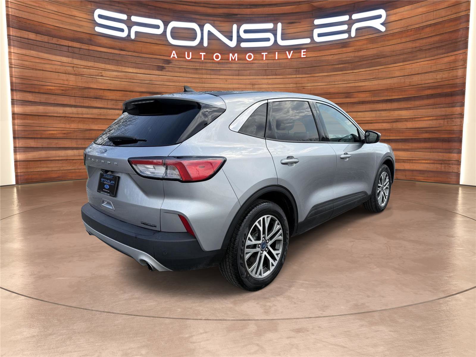 Used 2022 Ford Escape SEL image 7