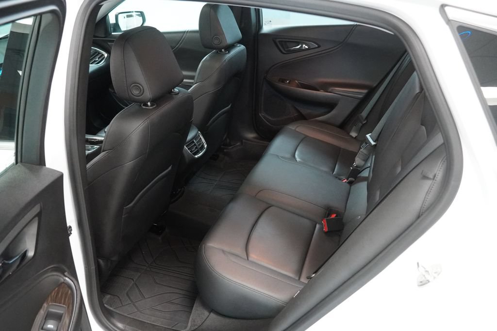 Used 2023 Chevrolet Malibu LT w/ Driver Confidence Package FWD image 19