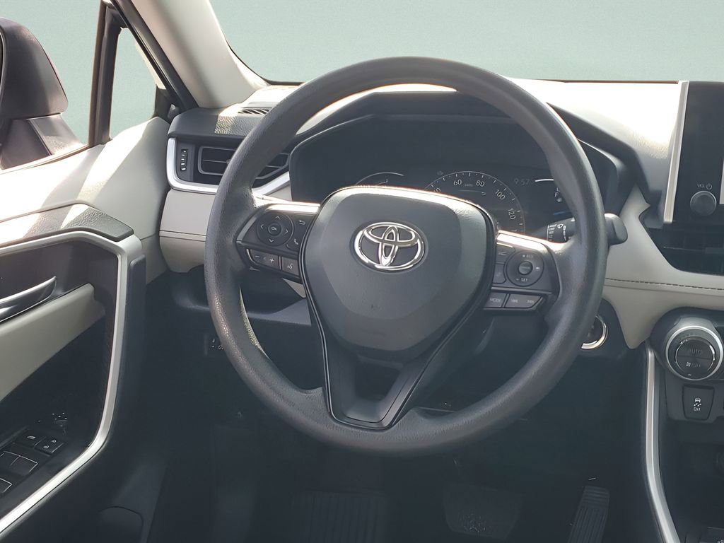 Certified 2024 Toyota RAV4 XLE image 25