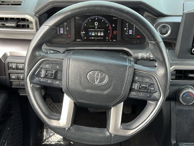 Used 2025 Toyota 4Runner SR5 RWD image 11