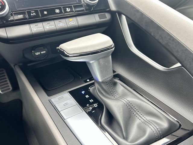 Used 2025 Hyundai Elantra Sport image 30