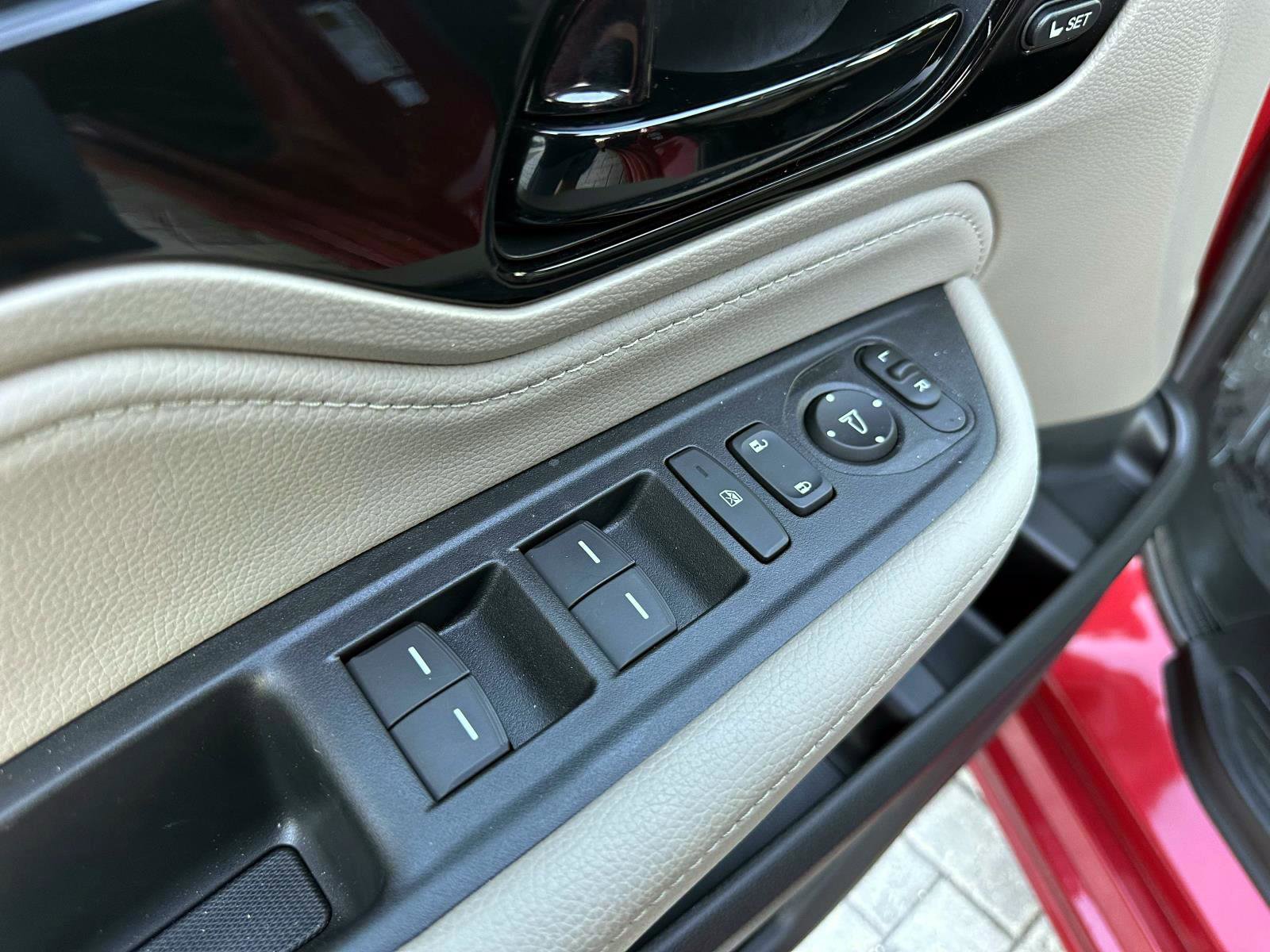 Used 2023 Honda Odyssey Touring image 17