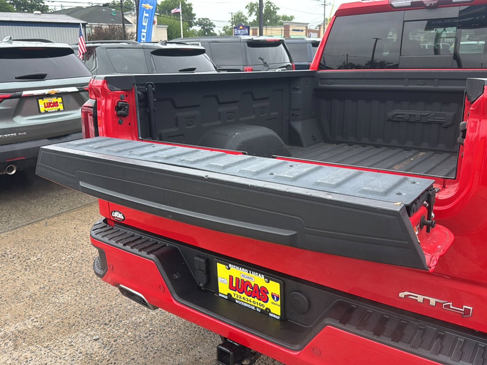 Used 2021 GMC Sierra 1500 AT4 w/ AT4 Premium Package AWD/4WD image 11