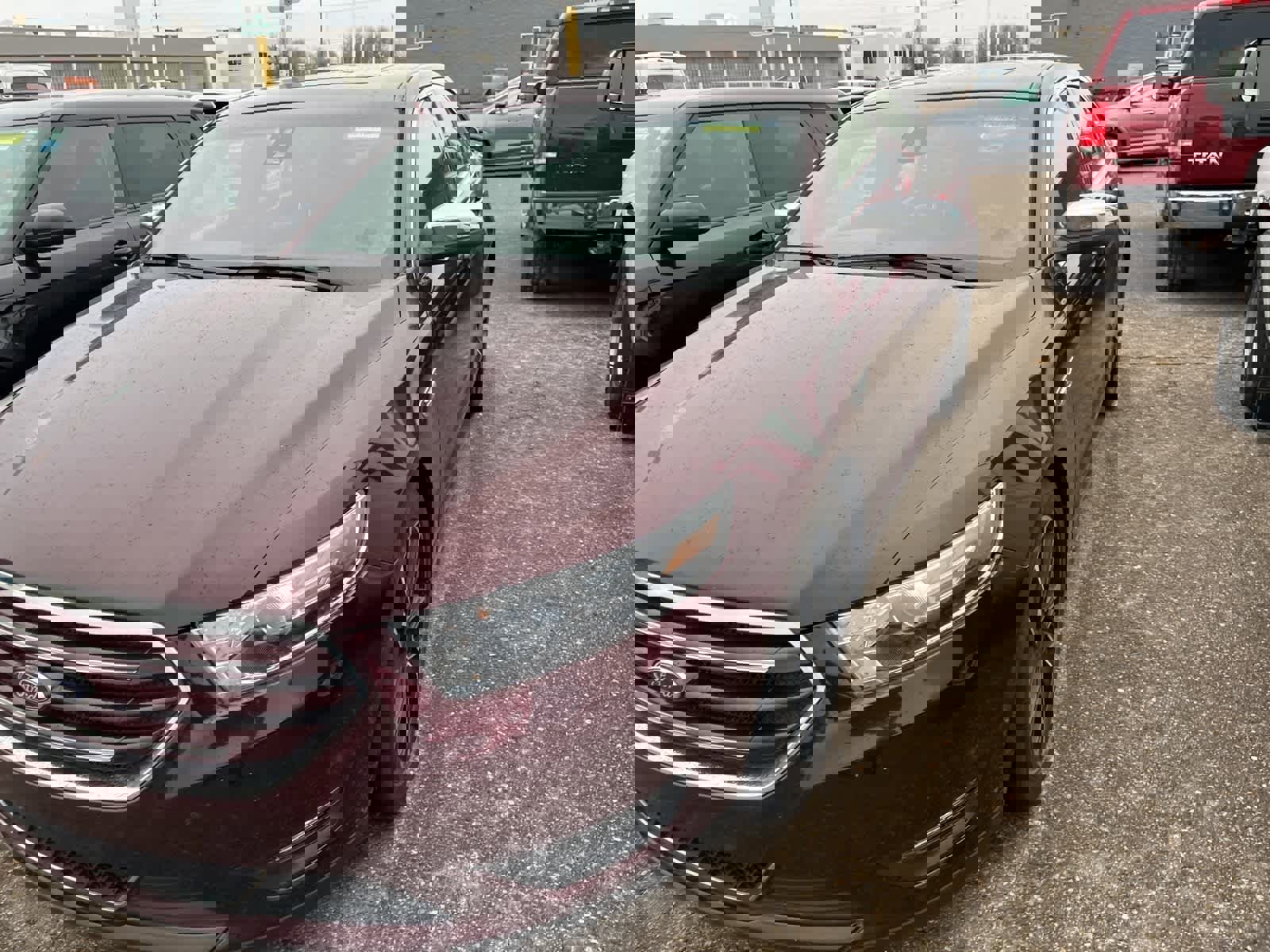 Used 2019 Ford Taurus Limited image 4