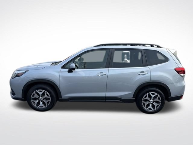 Used 2023 Subaru Forester Premium AWD/4WD image 2