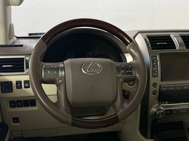Used 2014 Lexus GX 460 w/ Premium Package image 25