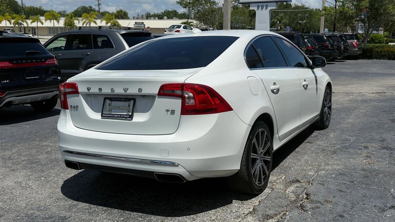 Used 2017 Volvo S60 T5 Inscription FWD image 5