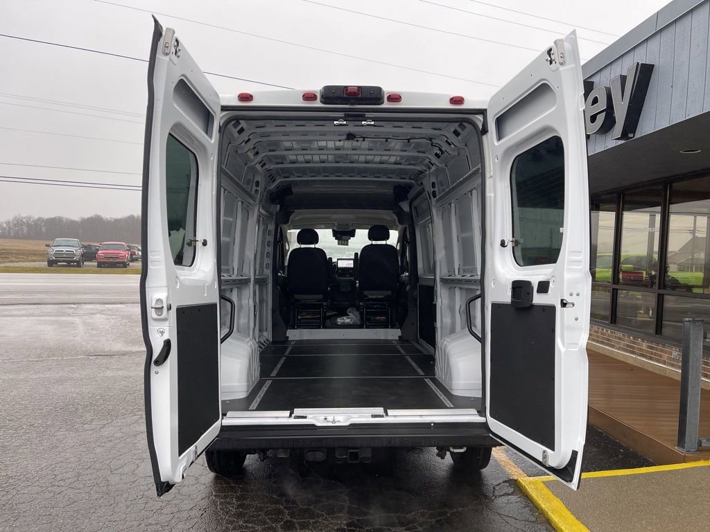 New 2025 RAM ProMaster 3500 w/ Premium Convenience Group FWD image 5