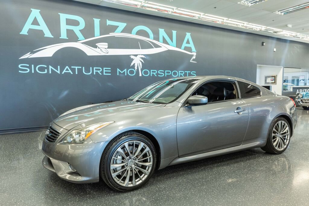 Used 2011 INFINITI G37 Journey w/ Premium Pkg