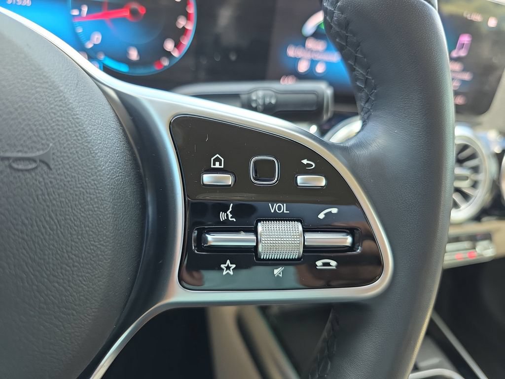 Certified 2022 Mercedes-Benz GLA 250 4MATIC image 21