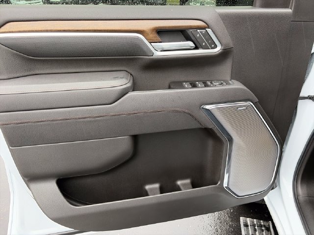 Used 2026 Chevrolet Silverado 3500 High Country w/ High Country Premium Package AWD/4WD image 15