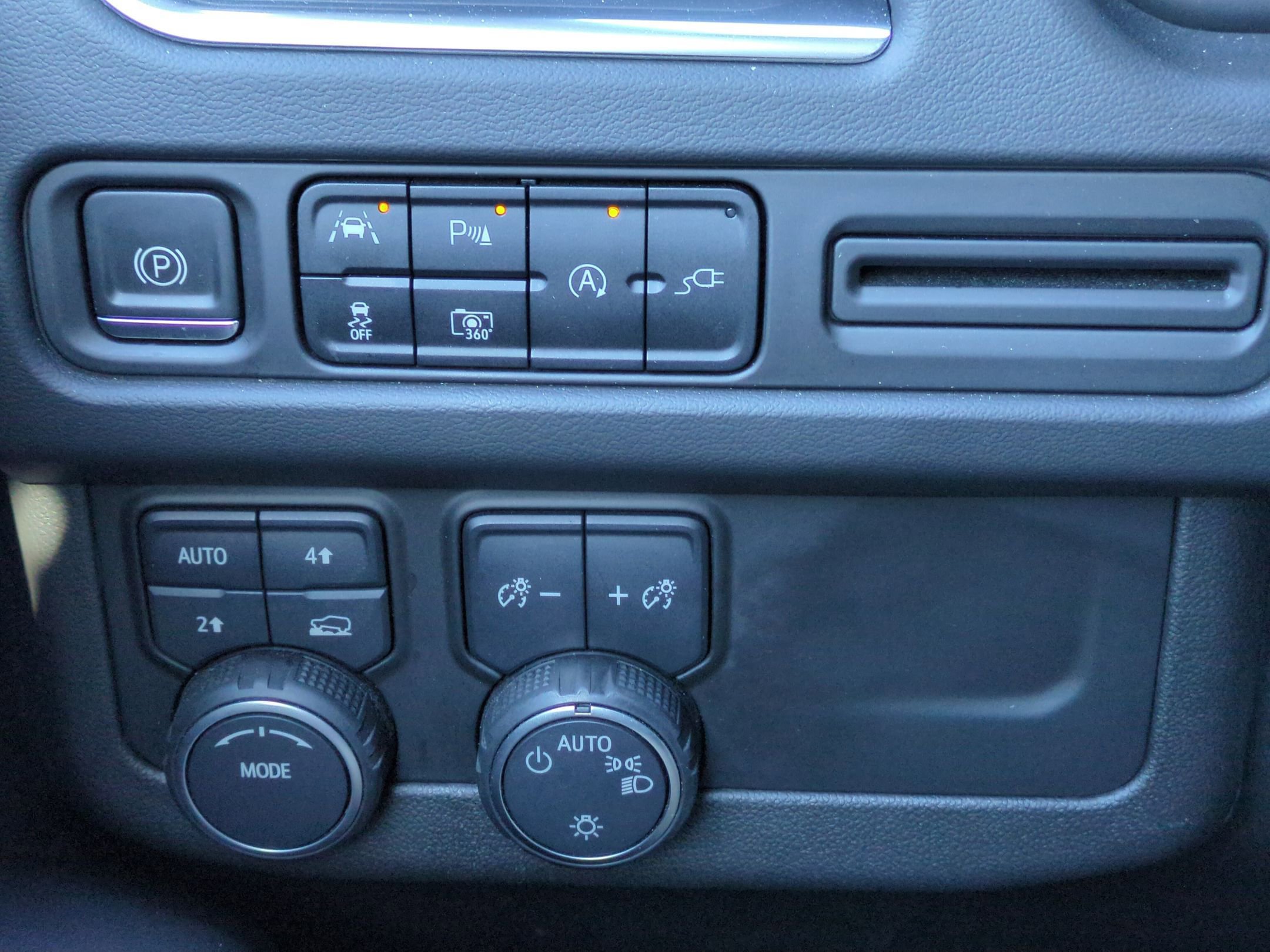 Certified 2022 Chevrolet Tahoe RST w/ Luxury Package image 18