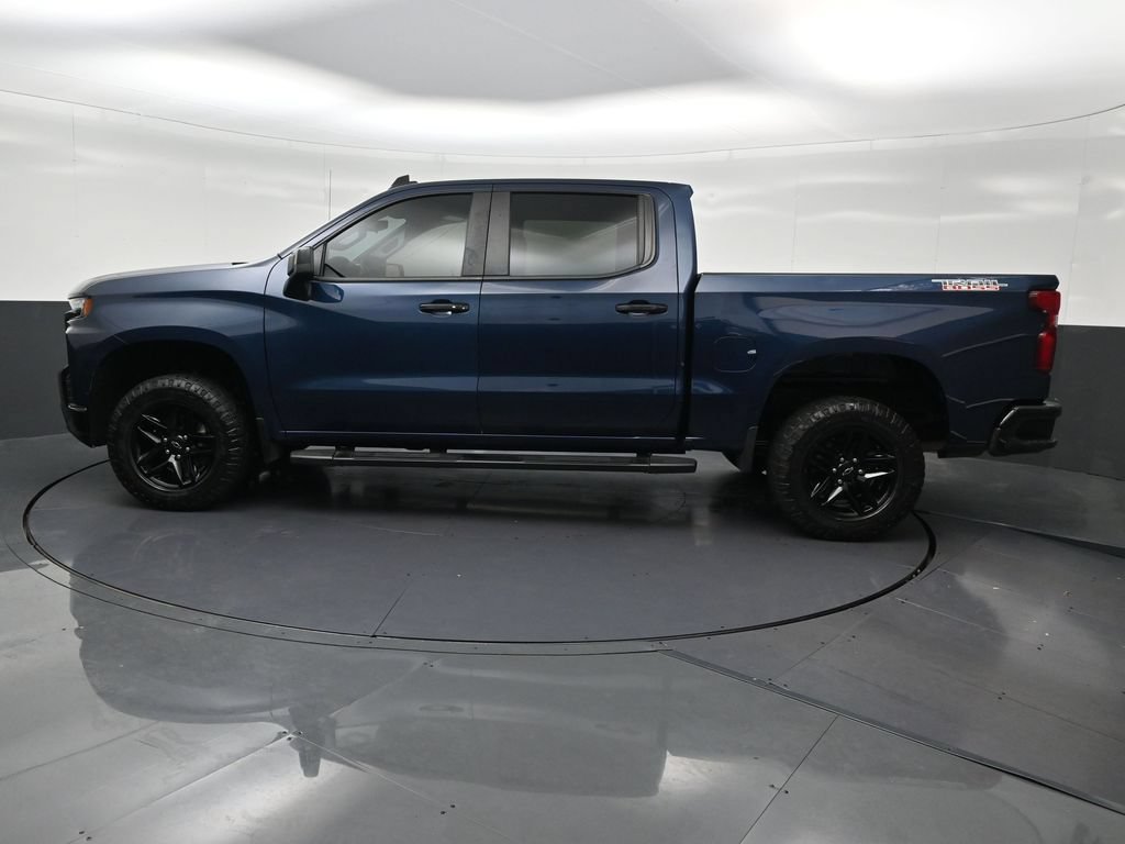 Used 2021 Chevrolet Silverado 1500 LT Trail Boss w/ Convenience Package II AWD/4WD image 2
