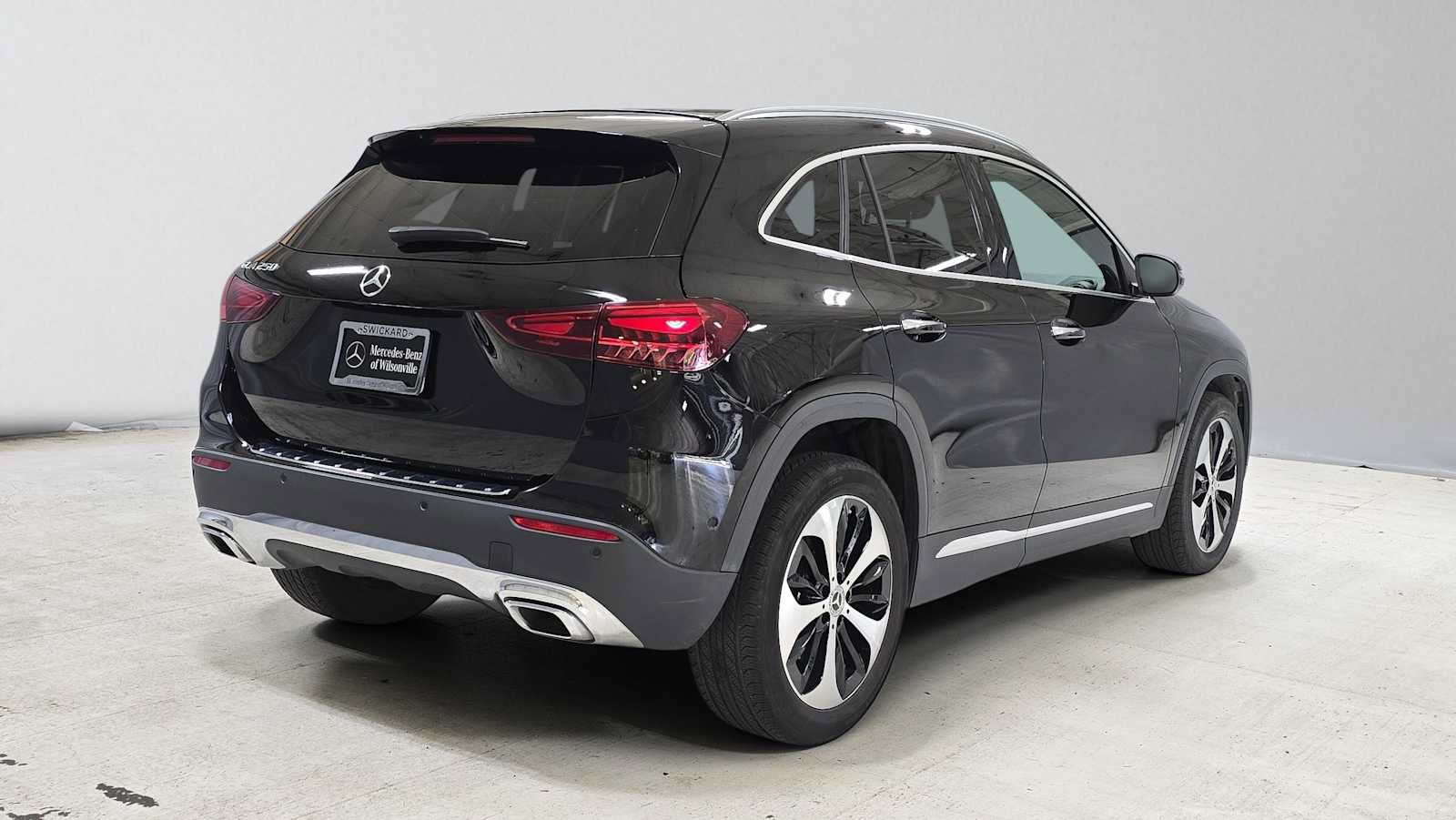 Used 2025 Mercedes-Benz GLA 250 image 34